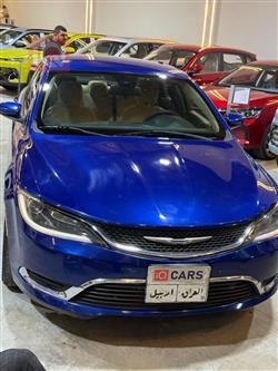 Chrysler 200